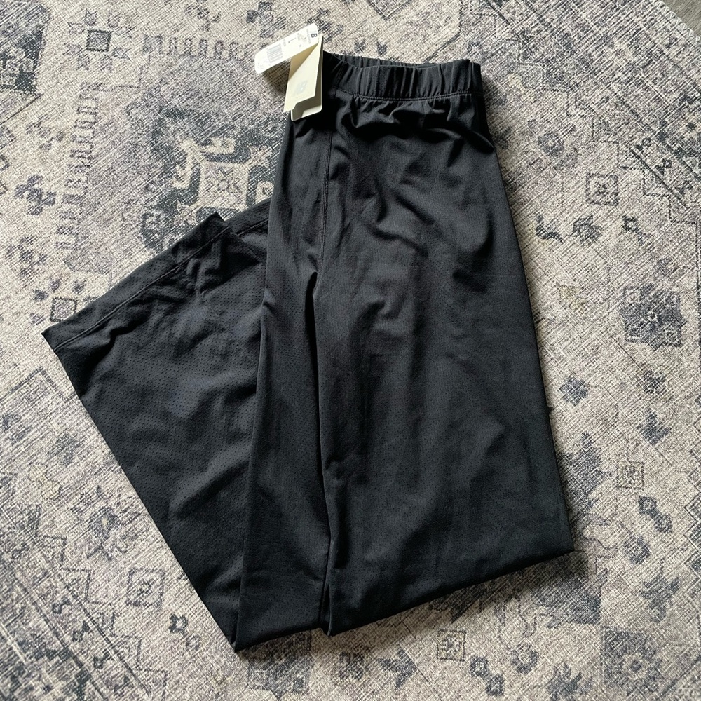 New Balance Mesh workout pants